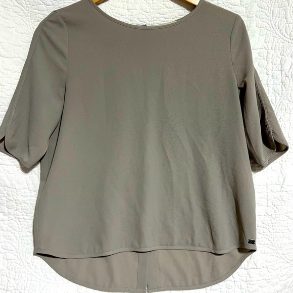 MONK & LOU Grey Oversized Cropped Chiffon Blouse, Size X-Small - #253 - Picture 1 of 11